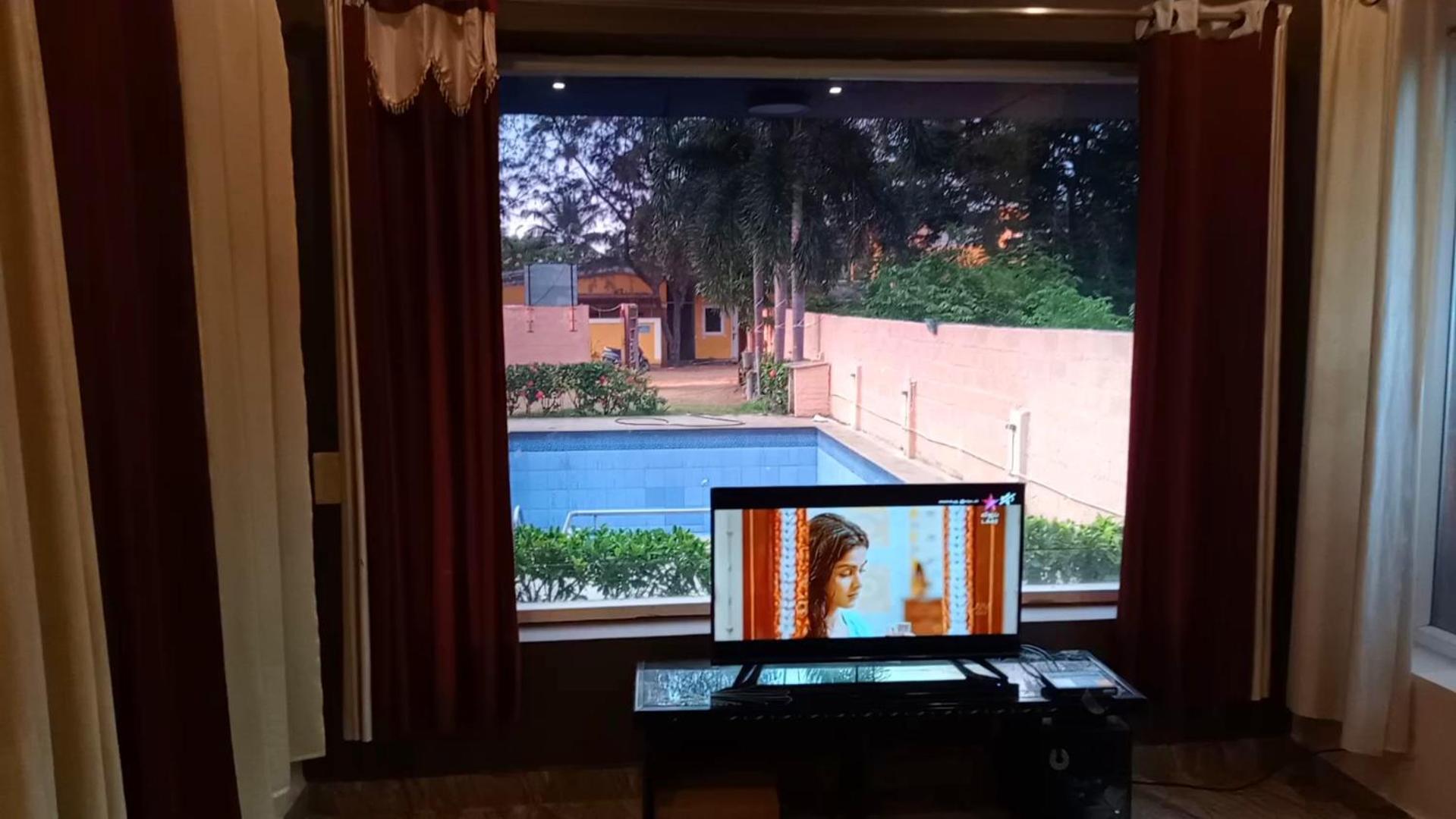 Le Grace Beachview Chennai Room photo
